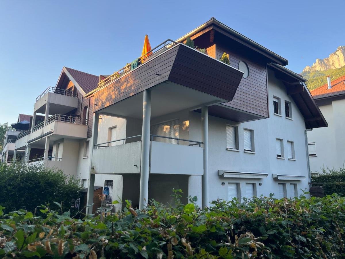 Entre D'annecy Et Montagnes, Golf Et Parapente A Pieds
